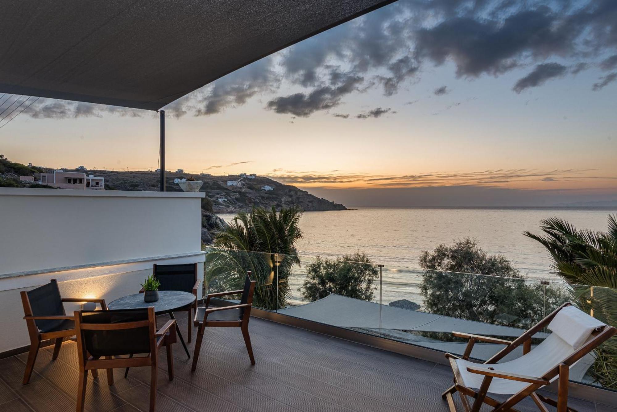 Aniv Villa By The Sea Kini Exterior foto