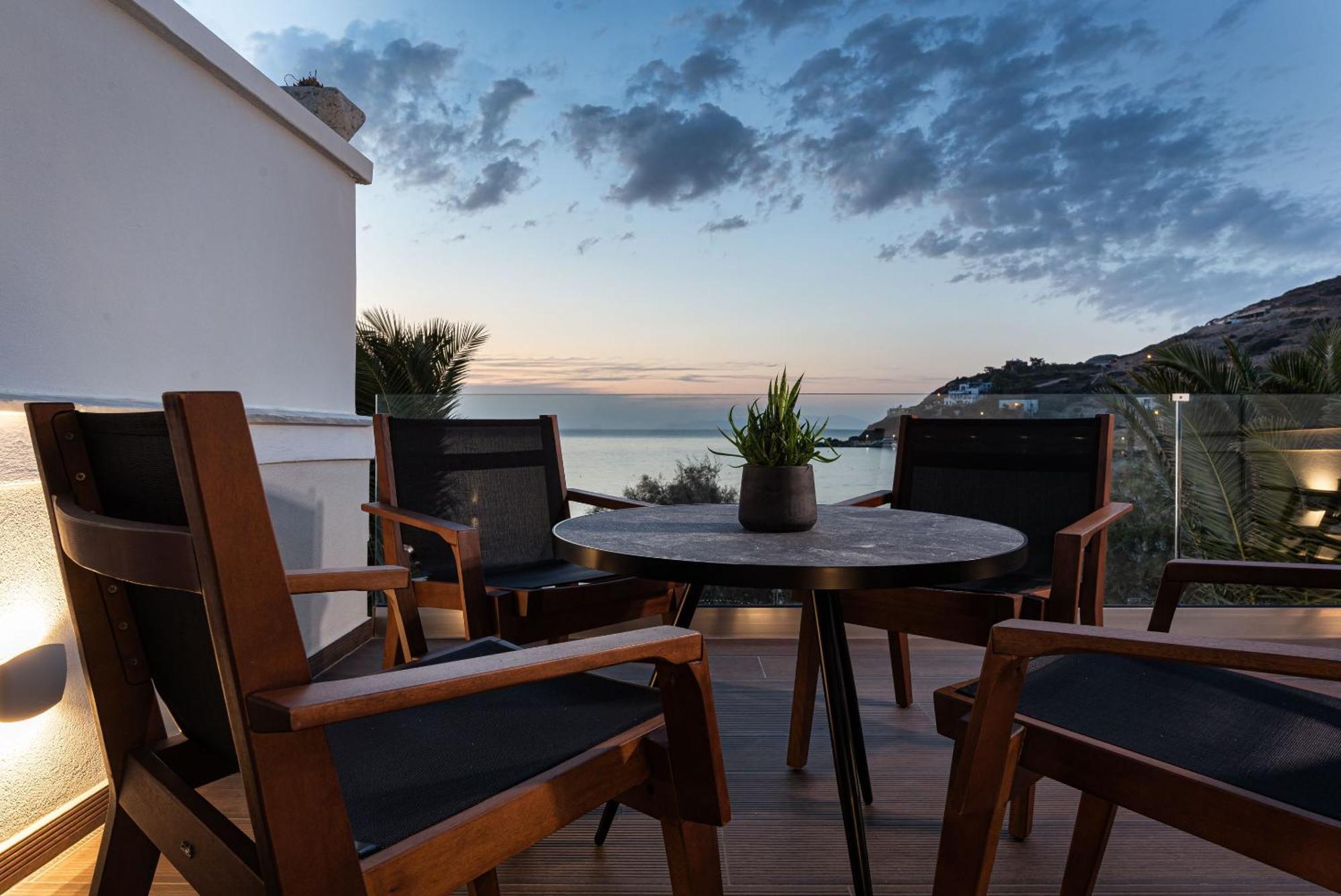 Aniv Villa By The Sea Kini Exterior foto