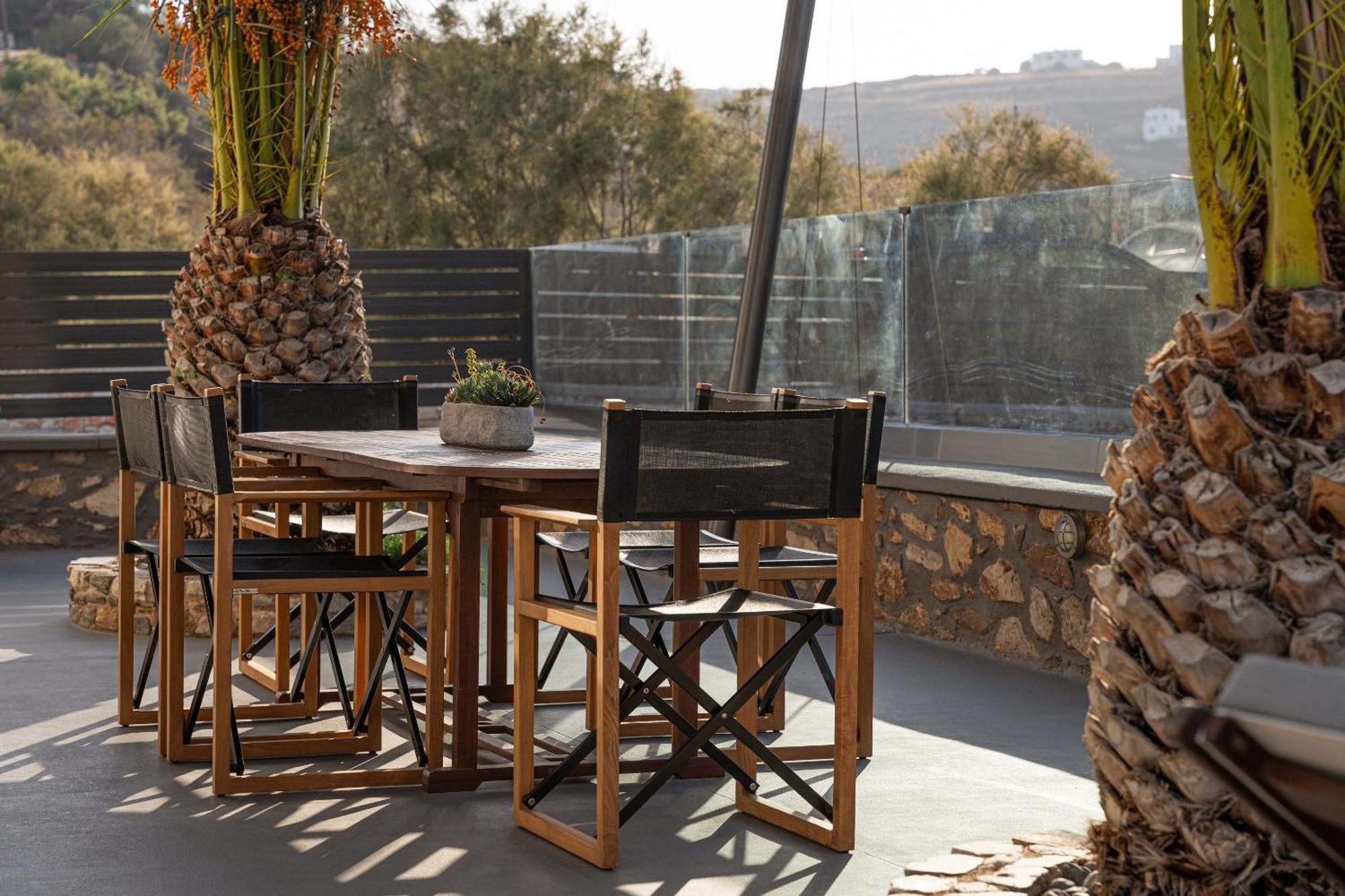 Aniv Villa By The Sea Kini Exterior foto